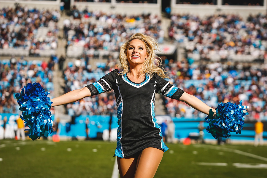 Carolina Panthers – Ultimate Cheerleaders