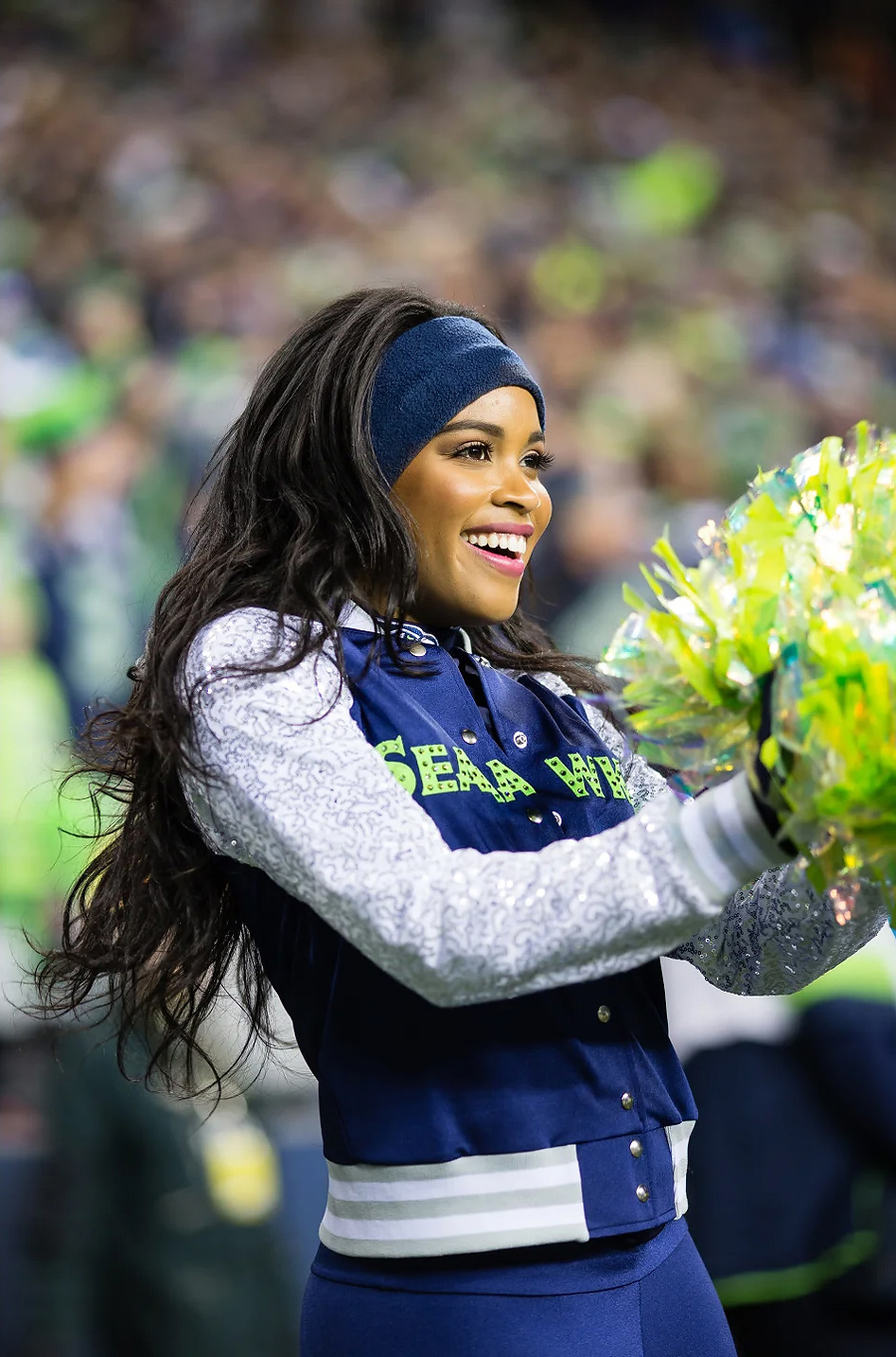 Seattle Seahawks Dancers Photos from Week 13 – Ultimate Cheerleaders