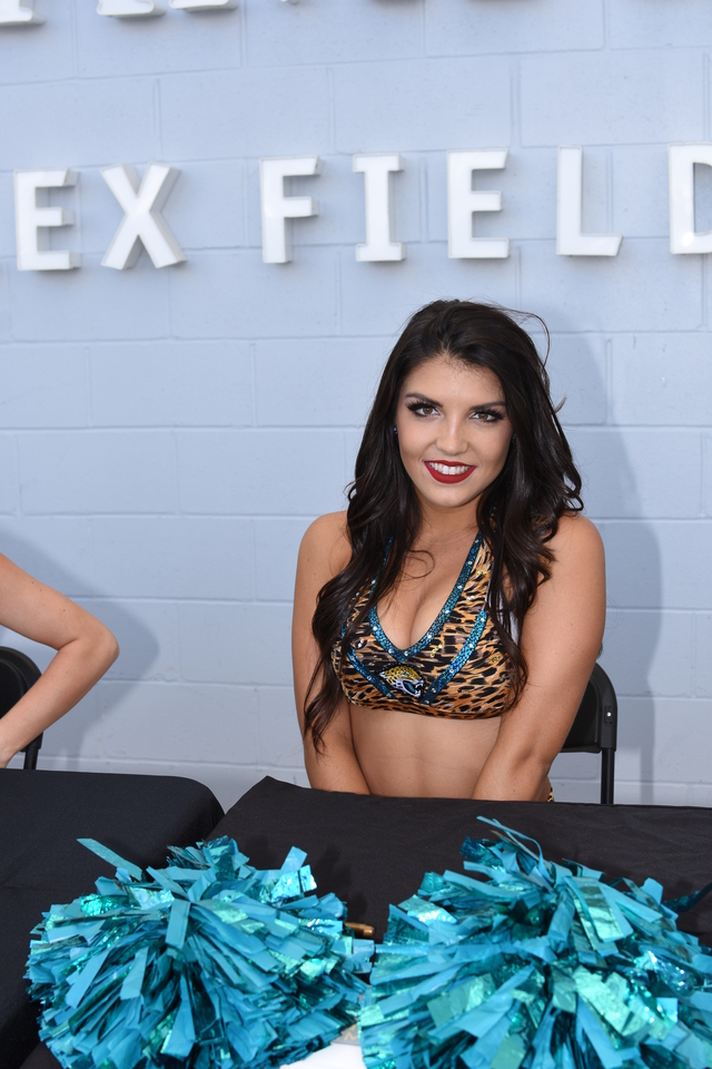 2020 Jacksonville Jaguars PRO Bowl Cheerleader Announced – Ultimate  Cheerleaders