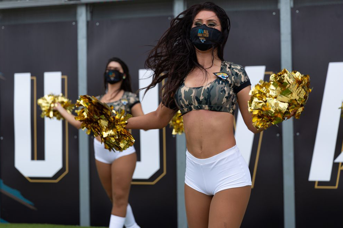 \ud83d\udd12 Cheer on the Jaguars as they take on the Texans