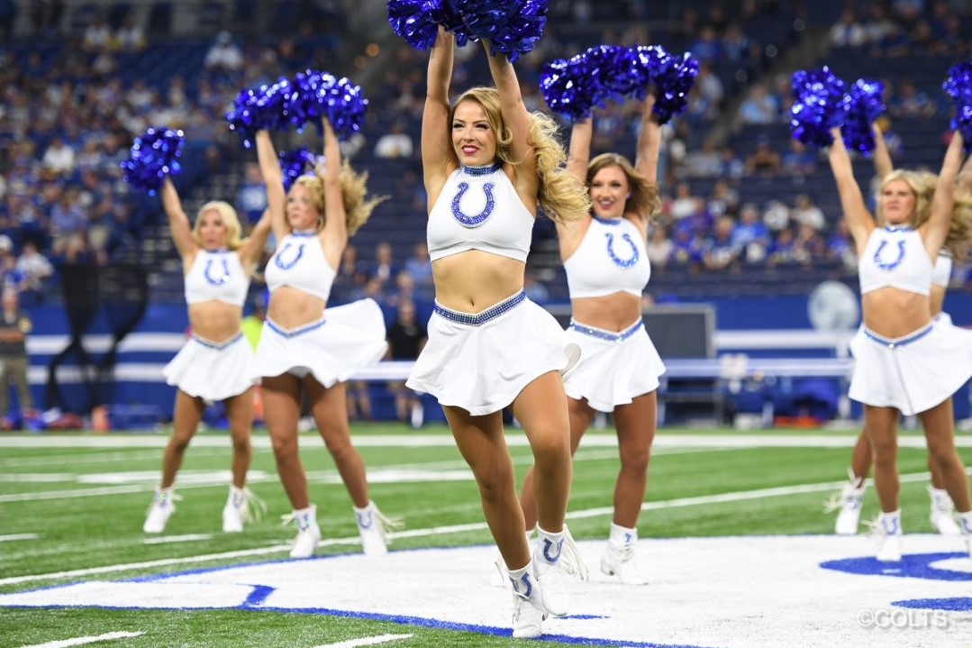 A Triple Treat of Holiday Cheer at the Colts-Texans Game – Ultimate  Cheerleaders