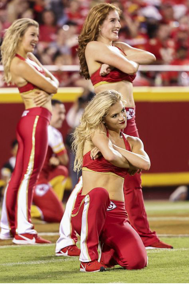 The Cheer Squad Members Of The Kansas City Chiefs Are Impressive – Ultimate  Cheerleaders